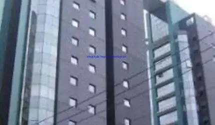 Conjunto Comercial 42,63m², 01 copa, 01 banheiro e 01 vaga na garagem.  Condomínio com Recepção e Segurança.  Excelente localização,