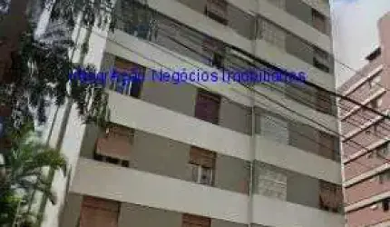 Condomínio com portaria e segurança 24h.  Excelente localização a 1 minuto andando para o Shopping Frei Caneca, entre as Ruas Frei Caneca,