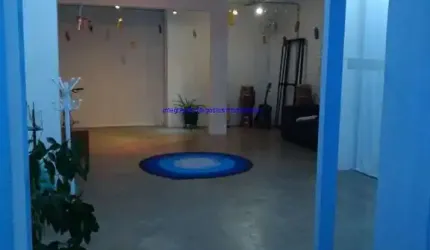 Sobrado 240m², 05 salas, 04 banheiros e 02 vagas na garagem.  Excelente localização entre as Ruas Paritins, Lavradio e Marta.  Todas as informações aq