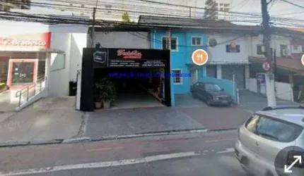 Loja com 176m²,  1 Salão Térreo para rua e 2 banheiros. Imóvel com cozinha , mezanino com ar condicionado, é um depósito subterrâneo.  Excelente local