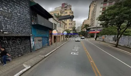 Loja 230m², dividia atualmente em loja e mais mezanino e mais 02 banheiros.  Excelente localização á 6 minutos andando para a estação do metrô