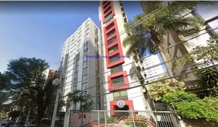 Conjunto Comercial 50m², 02 banheiros e 01 vaga na garagem.  Condomínio com recepção e segurança 24hrs.  Excelente localização entre as Ruas Itapicuru