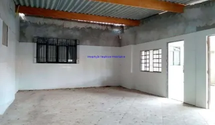 Imóvel para Venda na Bela Vista, Casa precisa de reforma com ambientes arejados e ótima distribuição da área interna. Localizado em rua tranquila,