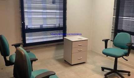 Conjunto Comercial 37m², 01 banheiro e 01 vaga na garagem; Imóvel com Persianas e Ar condicionado.  Condomínio com Recepção e Segurança.