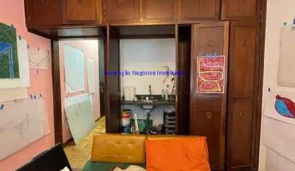 Conjunto Comercial 24m², 01 copa e 01 banheiro.  Condomínio com recepção e segurança.  Excelente localização.