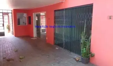 Sobrado Comercial ou Residencial 250m², 03 dormitórios (01 suíte), 05 banheiro (1 com banheira de hidro), quintal com quarto de empregada/banheiro