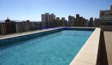 Condomínio com portaria 24hrs, Churrasqueira, Sauna, Espaço gourmet na área comum, Salão de festas e Piscina.  Excelente localização