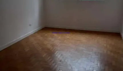 Apartamento 80m², 02 dormitórios e 02 banheiros.   Condomínio com portaria.  Excelente localização entre as Ruas Dona Antônia de Queirós, Frei Caneca
