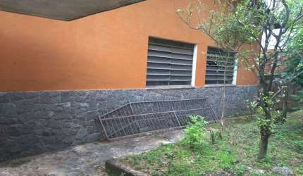 Terreno para investidores, com 506.00 m² de Terreno com 14.50 metros de frente para a Rua principal e com frente para uma outra Via.