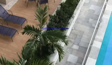 Apartamento 32m², 01 dormitório, 01 banheiro e 01 vaga na garagem.  Condomínio com portaria, segurança 24hrs, piscina, sauna e salão de festas.