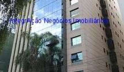 Conjunto Comercial 564m², 06 banheiros e 08 vagas de garagem.  Condomínio com portaria e recepção.  Excelente localização