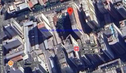 Terreno 2.000m².  Excelente localização entre as Ruas Barata Ribeiro, Peixoto Gomide e Doutor Penaforte Mendes; Próximo da estação do metrô Consolação