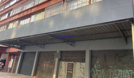 Loja 302m² e 04 banheiros.  Excelente localização á 10 minutos andando para a estação do metrô Anhangabaú; Entre as Ruas Avanhandava