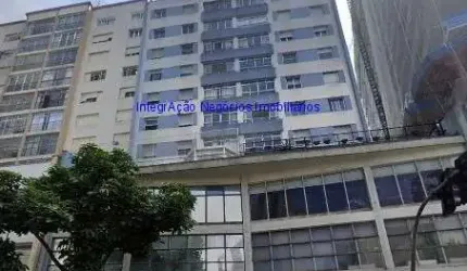 Apartamento 116m², 03 dormitórios e 02 banheiros.  Condomínio com segurança e portaria.  Excelente localização à 9 minutos andando para a estação