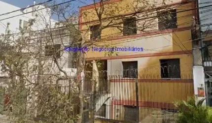 Prédio  500m².  Excelente localização entre as Ruas Dom Duarte Leopoldo, Senador Carlos Teixeira de Carvalho e Gennaro Ferrante.