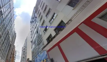 Conjunto comercial 74m² e 01 banheiro.   Condomínio com recepção.  Excelente localização á 3 minutos andando para a estação do metrô Republica