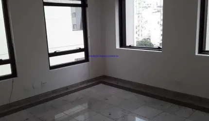 Conjunto Comercial 43,70m²,  01banheiro e 01 vaga de garagem; (Uso exclusivo da área médica).  Condomínio com recepção e segurança.  Excelente