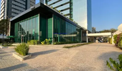 Prédio 10.639m², 25 pavimentos, 01 loja térreo, 175 vagas de garagem e 03 subsolos.  Excelente localização á 4 minutos andando para a estação do metrô