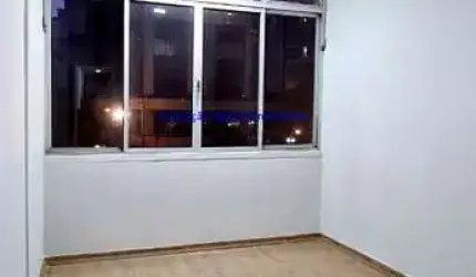 Apartamento 50m², 01 dormitório e 01 banheiro .  Condomínio com recepção e segurança.  Excelente localização á 8 minutos andando para a estação