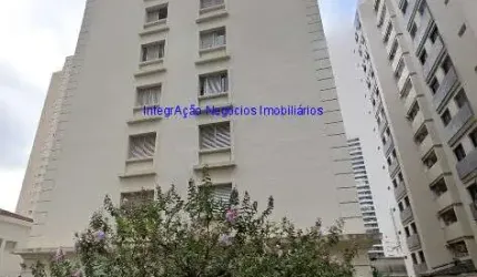 Apartamento 100m², 02 dormitórios, 03 banheiros e 02 vagas de garagem.  Condomínio com portaria e segurança.  Excelente localização