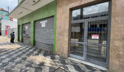 Loja 88,97m² e 02 banheiros.  Excelente localização, á 10 minutos andando para a estação do metrô Santa Cecilia; Entre as Ruas Conselheiro Nebias