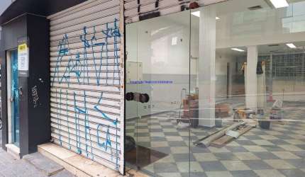 Loja 170m² e 01 banheiro.   Excelente localização á 7 minutos andando para a estação do metrô Brigadeiro; Entre as Ruas Manuel da Nobrega