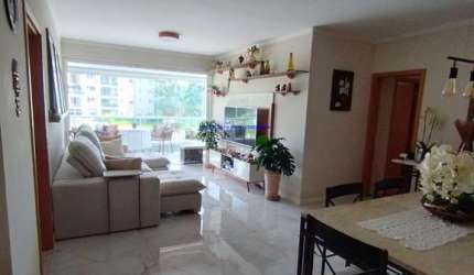 Apartamento  136m², 03 dormitórios (sendo suítes) e 04 banheiros.  Condomínio com portaria, salão de festas, piscina e academia.