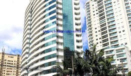 Conjunto Comercial 37m² e 01 banheiro.  Condomínio com recepção e segurança.  Excelente localização á 6 minutos andando para a estação do metrô Metro