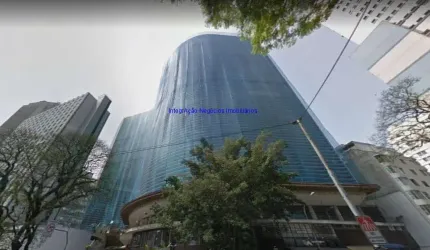Apartamento Studio 30m², 01 dormitório e 01 banheiro.  Condomínio com portaria 24hrs.  Excelente localização á 4 minutos andando para a estação