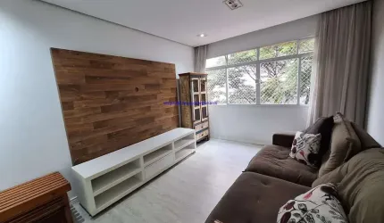 Apartamento MOBILIADO 95m², 02 dormitórios, 02 banheiros e 01 vaga na garagem.  Condomínio com portaria e segurança.  Excelente localização