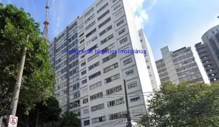Apartamento 93m², 02 dormitórios, 02 banheiros e 01 vaga na garagem.  Condomínio com portaria e segurança.  Excelente localização, a 8 minutos andando