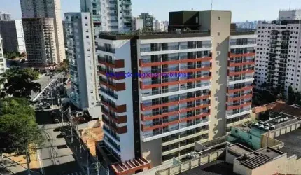 Apartamento Studio 33m², 01 dormitório e 01 banheiro.  Condomínio com portaria, segurança,  academia e salão de festa.  Excelente localização