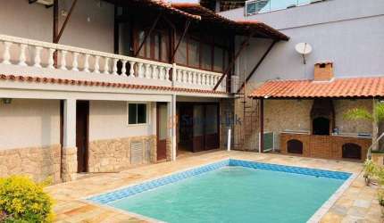 Casa com 4 dormitórios à venda, 240 m² por R$ 700.000,00 - Conjunto Residencial Aldeia 99 - Iguaba Grande/RJ