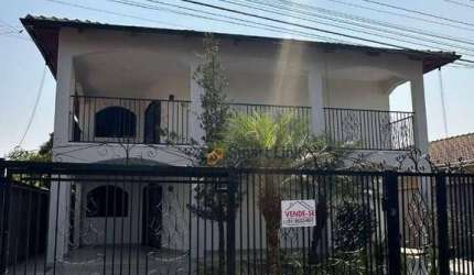 Sobrado com 4 dormitórios à venda, 300 m² por R$ 669.000,00 - Centro - Inhumas/GO
