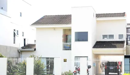 Casa com 3 quartos à venda na Avenida Pineville, 719, Pineville, Pinhais, 280 m2 por R$ 1.300.000
