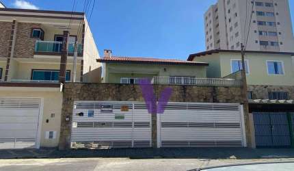 Sobrado em terreno Inteiro