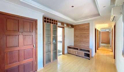 Apartamento para venda  no Bairro Santo Antônio em Porto Alegre