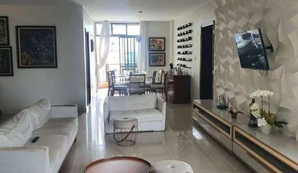 APARTAMENTO COM 4 SUÍTES NO BAIRRO DE BATISTA CAMPOS! ÁREA PRIVATIVA DE 270M². 02 VAGAS DE GARAGEM. NASCENTE.