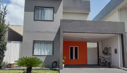 CASA DE 2 PAVIMENTOS EM CONDOMÍNIO FECHADO COM 5 QUARTOS SENDO 4 SUÍTES! ÁREA PRIVATIVA DE 250M². 01 VAGA DE GARAGEM. NASCENTE.