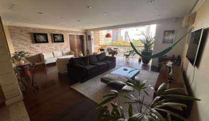 -COP 30 - APARTAMENTO COM 3 SUÍTES NO EDIFÍCIO PEDRO TEIXEIRA. -ÁREA PRIVATIVA DE 250M² - 7° ANDAR. -01 VAGA DE GARAGEM -NASCENTE.