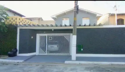 Casa para Venda em São Paulo, Socorro, 4 dormitórios, 1 suíte, 2 banheiros, 4 vagas