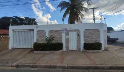 Casa para Venda em Cuiabá, Cidade Alta, 5 dormitórios, 1 suíte, 5 banheiros, 2 vagas