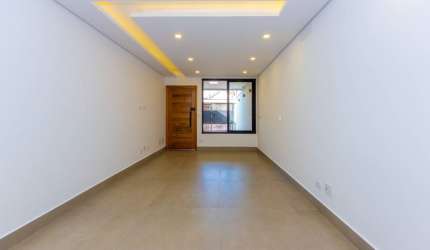 Sobrado novo triplex com 3 suítes