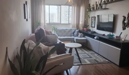 Lindo apartamento totalmente reformado em andar alto, próximo ao Parque Ibirapuera