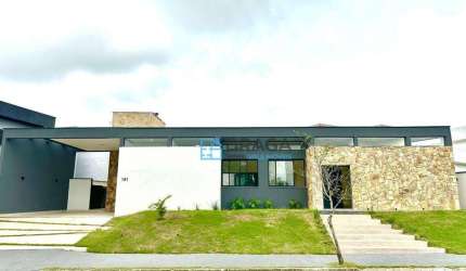 Casa com 4 dormitórios à venda, 200 m² por R$ 1.350.000,00 - Condomínio Terras do Vale - Caçapava/SP