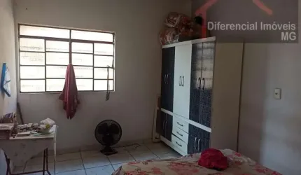 Casa para Venda em Esmeraldas, Novo Retiro, 6 dormitórios, 2 banheiros, 3 vagas
