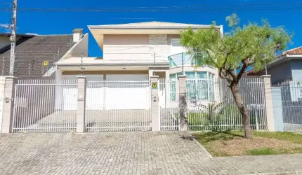 2 Casas à venda com 7 quartos no Portão em Curitiba