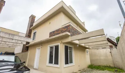 Sobrado Triplex com 3 Quartos no Boa Vista em Curitiba
