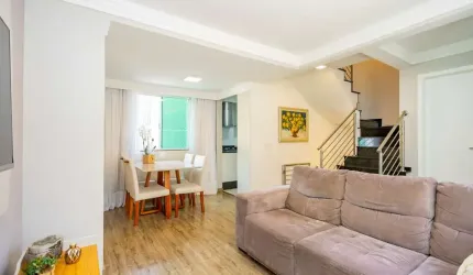 Sobrado Triplex com 3 quartos no Santa Cândida em Curitiba