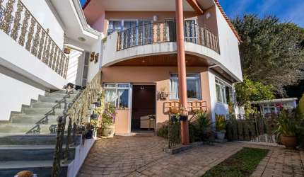 Casa com 3 quartos sendo 2 suites no Vista Alegre em Curitiba